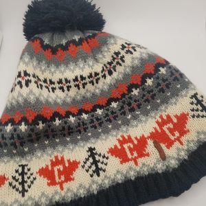 Kootenay Canada Knitted Wool Blend Pom Beanie Hat